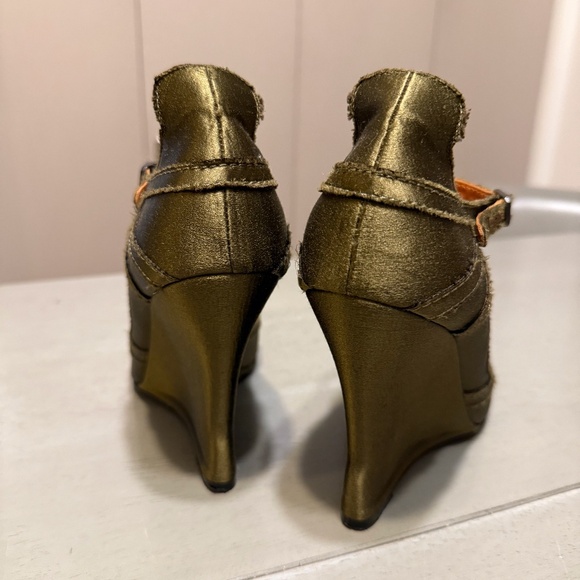 LANVIN 2010 Hiver (winter) (38) Olive Silk+Leather mary-janes - Picture 3 of 7